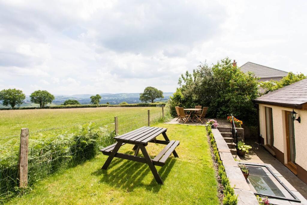 Perfect Cottage Retreat Near The Brecon Beacons Llanwrda Экстерьер фото
